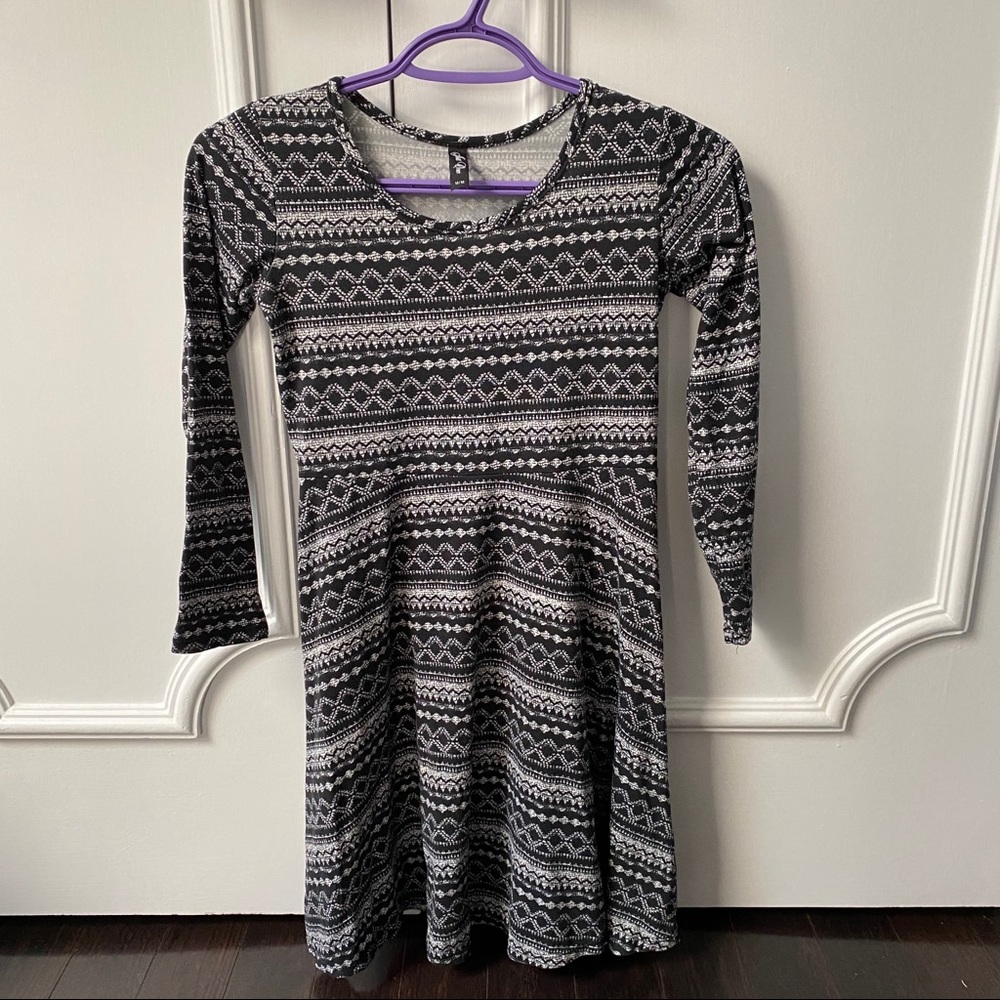 Aztec Dress - Picture 2 of 6